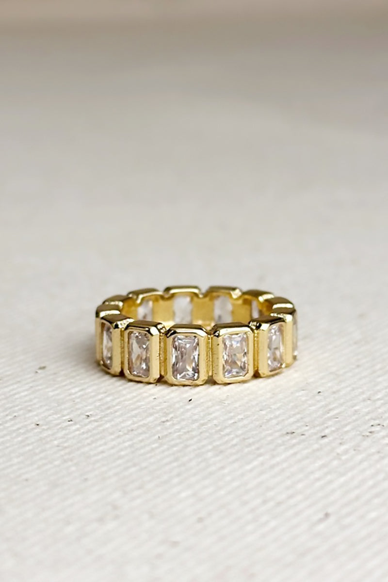 GoldFi - Chunky Cubic Zirconia Eternity Band Ring in Gold - Size 5.5