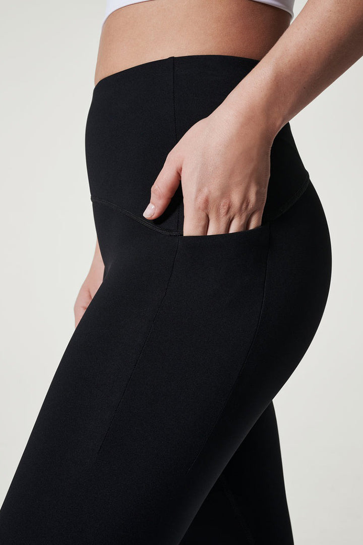 SPANX - SPANXshape™ Booty Boost® Side Pocket Leggings in Very Black