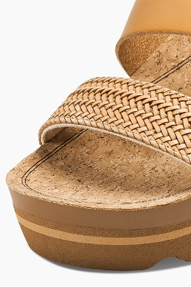 Reef - Cushion Vista Hi in Natural Braid