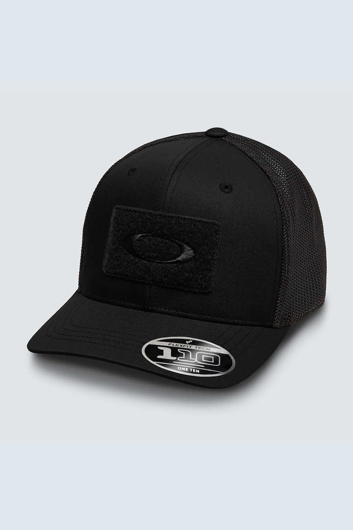 Oakley - Si 110 snapback cap in Black