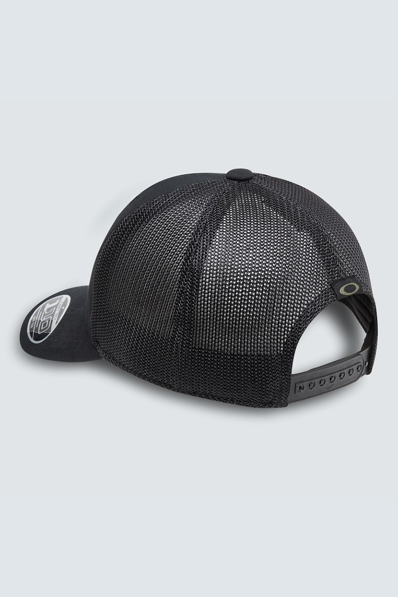 Oakley - Si Logo Snapback Hat in Black/Dark Brush Logo