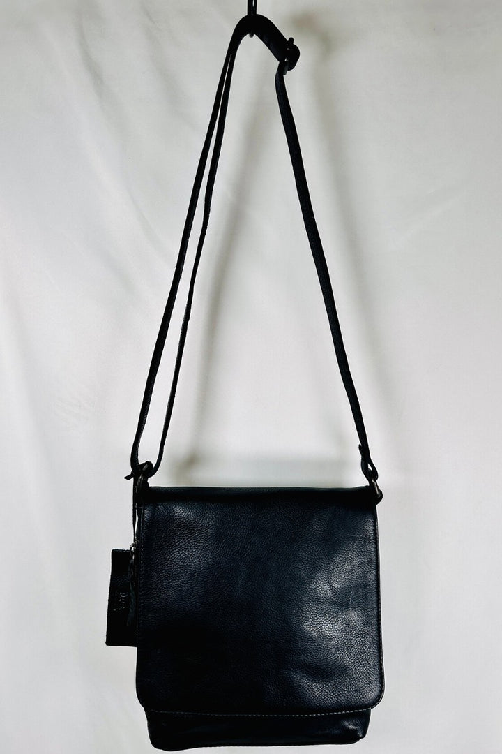 Rock Paper Scissors - "Fulham" Flap Top Cross Body Bag in Black