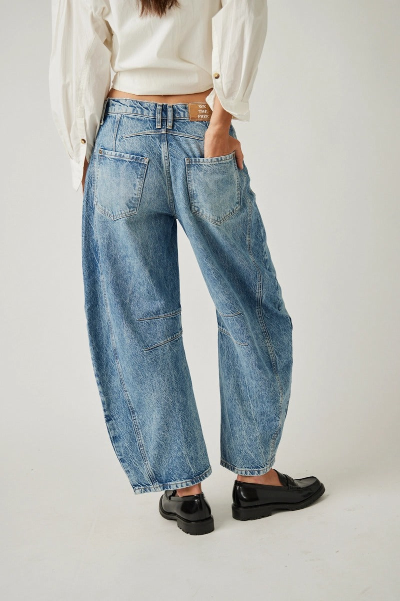 Free People - We The Free Good Luck Mid-Rise Barrel Jeans in Ultra Light Beam