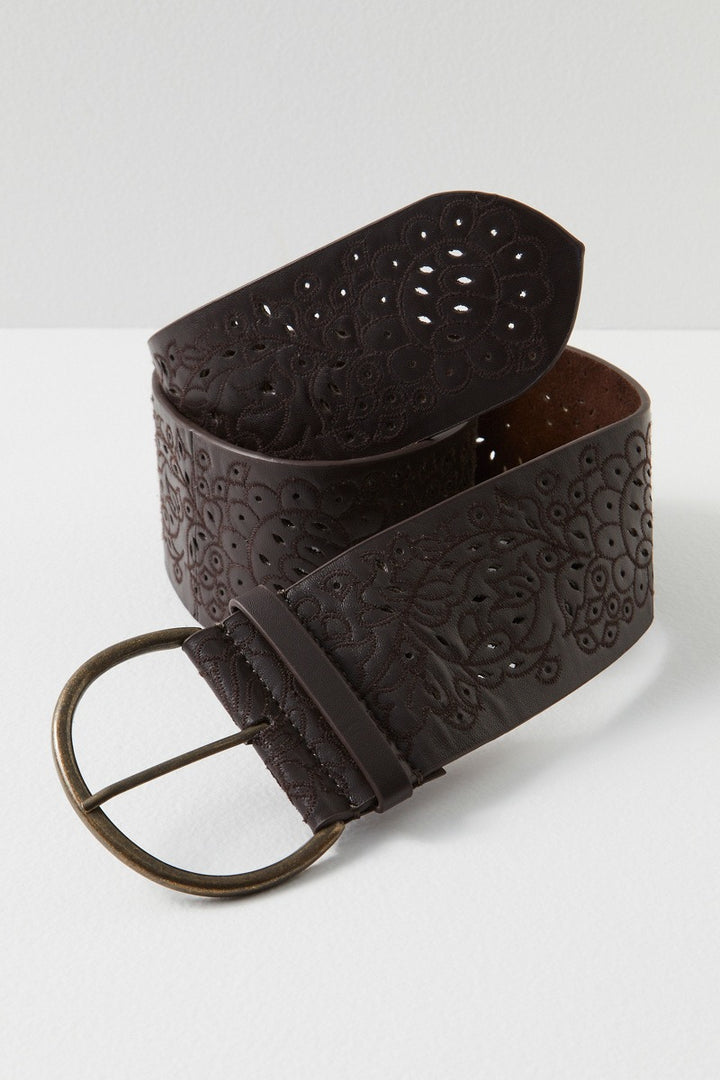 Free People - Laurel Hip Belt in Coconut Shell