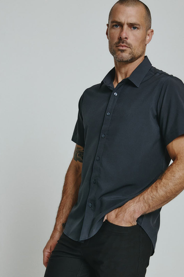 7DIAMONDS - Siena Short Sleeve Shirt in Charcoal