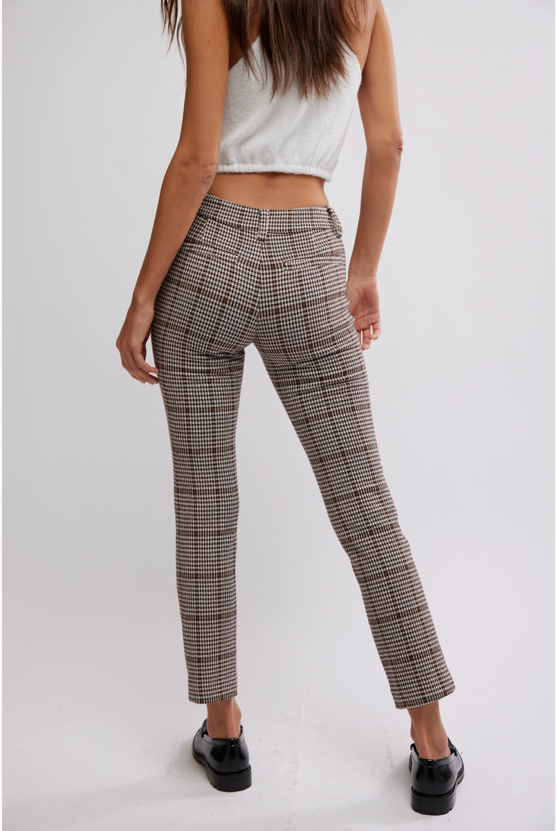 Free People - Molly Plaid Slim Pant in Neutral Combo - Winsor Plaid