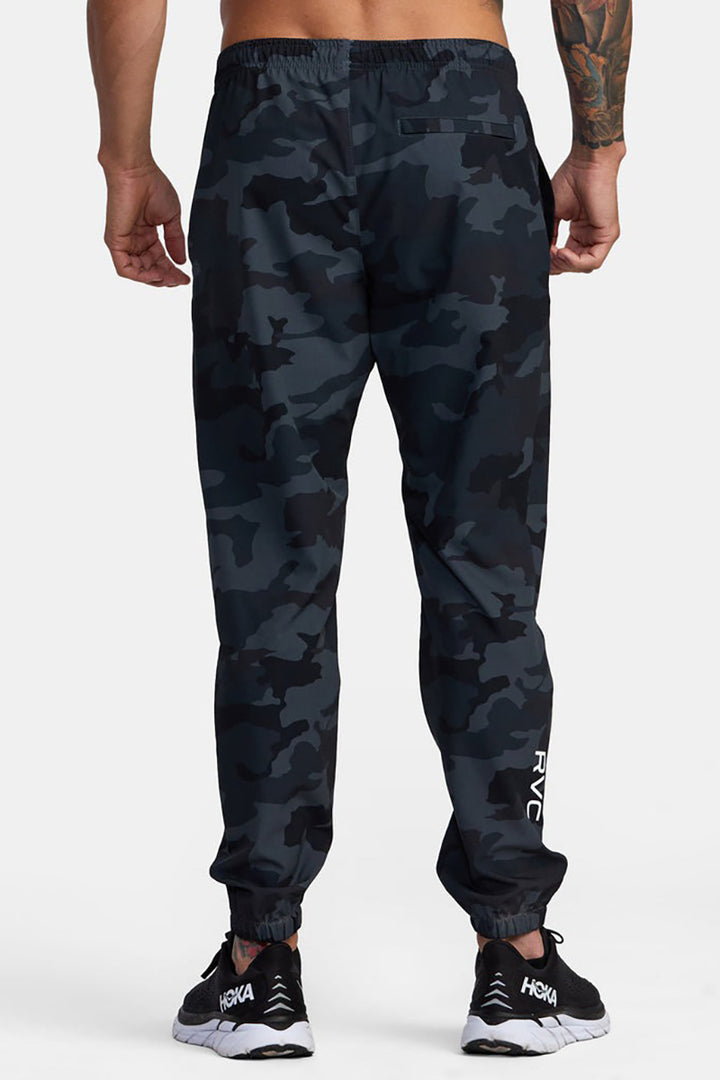 RVCA - Yogger Track Pants II in Camo