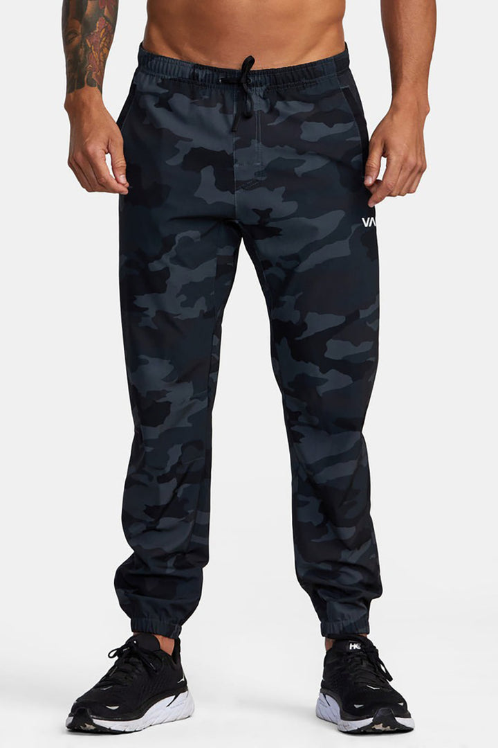 RVCA - Yogger Track Pants II in Camo