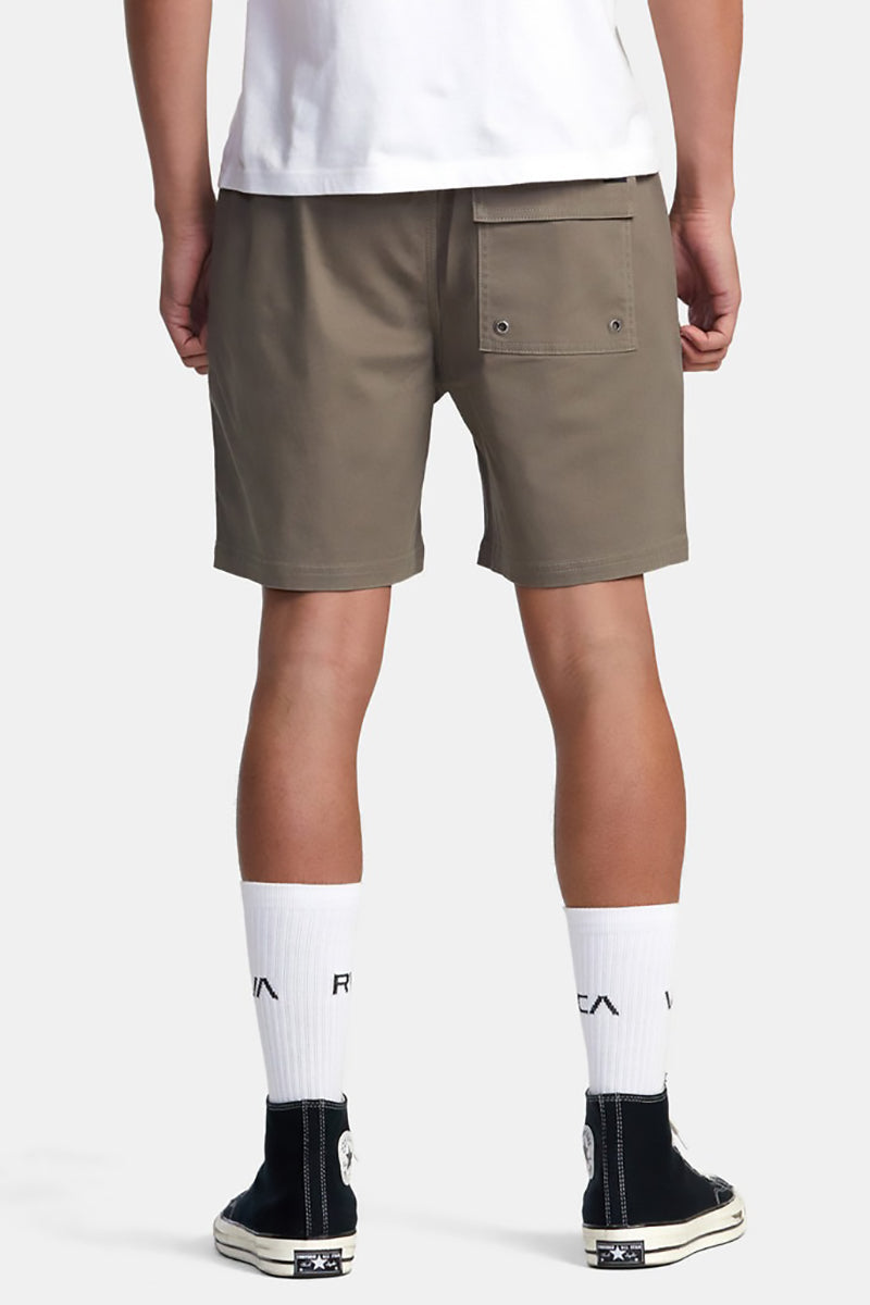 RVCA - Escape Elastic Waist Walkshorts 17in in Mushroom