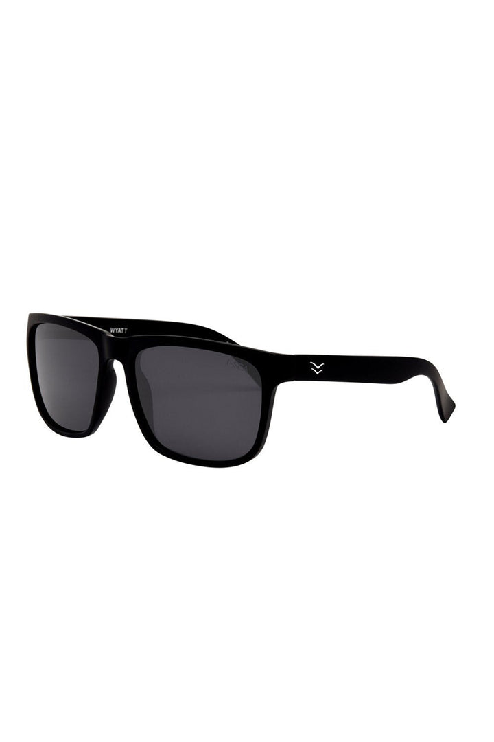 I-SEA - Wyatt in Black Frames with Smoke Polarized Lenses