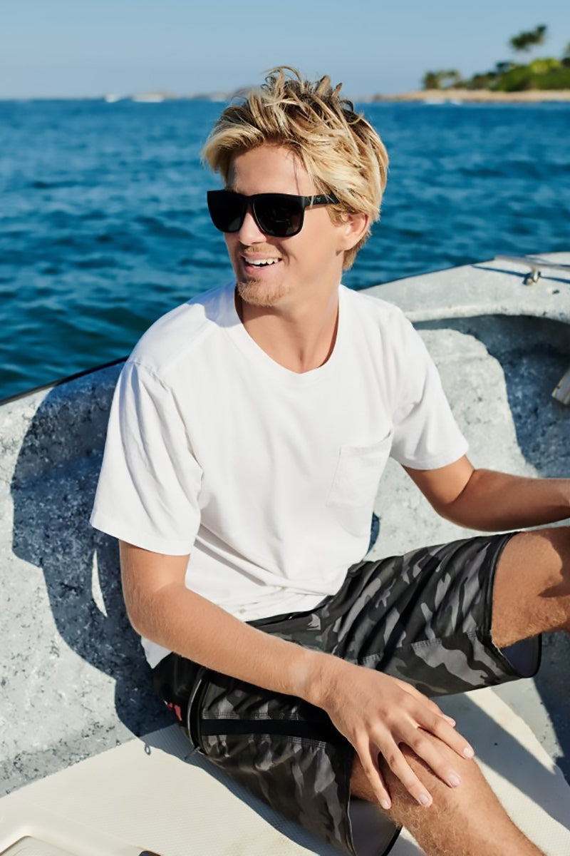 I-SEA - Wyatt in Black Frames with Smoke Polarized Lenses