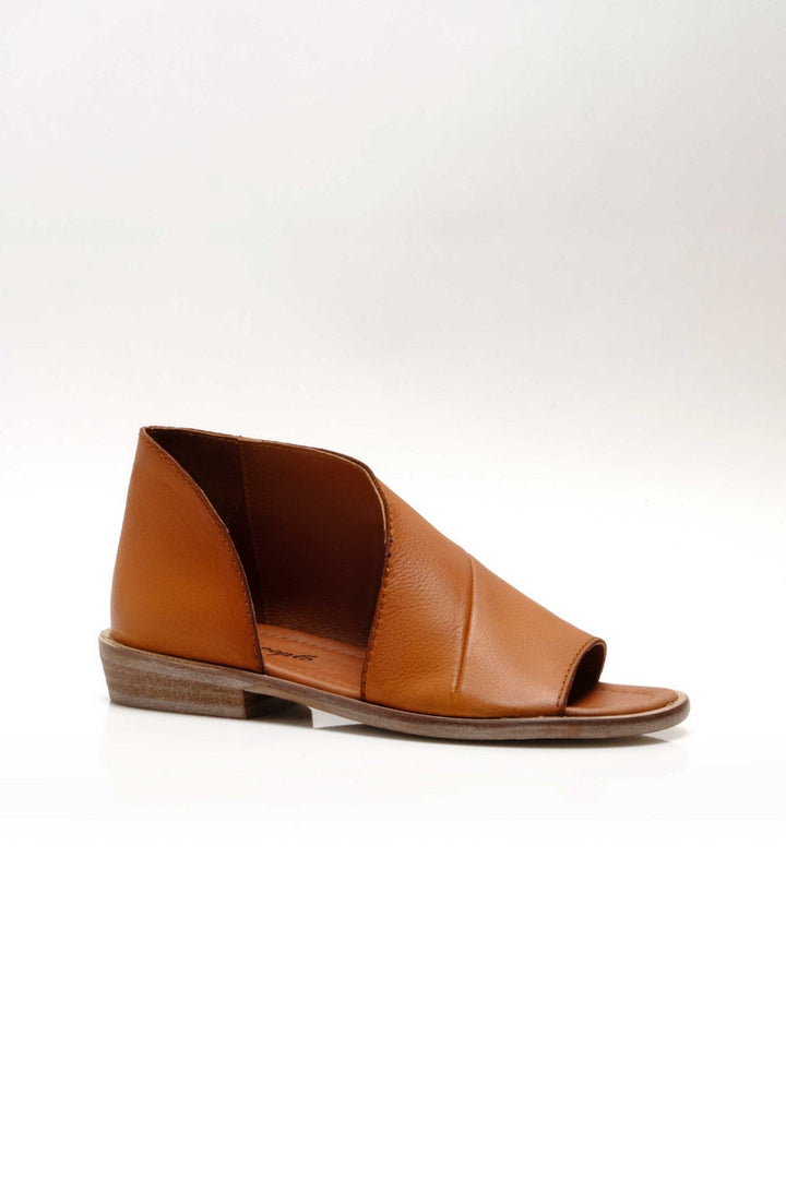 Free People - Mont Blanc Sandal in Tan